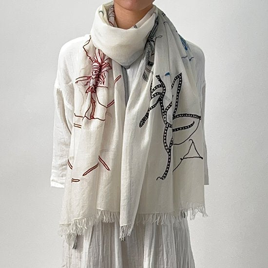 Abstract Lightweight Wool & Silk Ari Hand Embroidered Stole 60cm x 190cm (White) S-WTA4025_0271