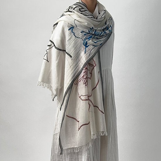 Abstract Lightweight Wool & Silk Ari Hand Embroidered Stole 60cm x 190cm (White) S-WTA4025_0271