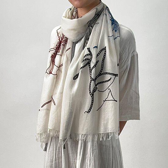 Abstract Lightweight Wool & Silk Ari Hand Embroidered Stole 60cm x 190cm (White) S-WTA4025_0271