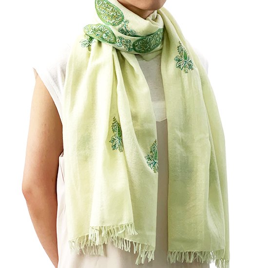 ウール&シルク ニードル手刺繍ストール (アップルグリーン)